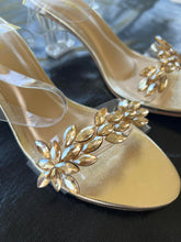 Load image into Gallery viewer, Strap Heels