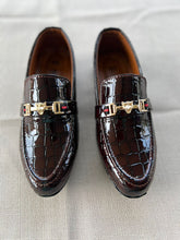 Load image into Gallery viewer, Boys Dress Shoes in Brown