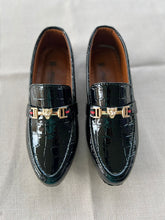 Load image into Gallery viewer, Boys Dress Shoes