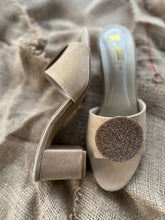 Load image into Gallery viewer, Fancy Heels