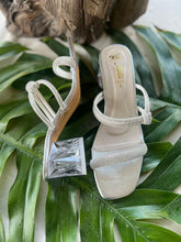 Load image into Gallery viewer, Formal Heels