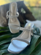 Load image into Gallery viewer, Formal Heels