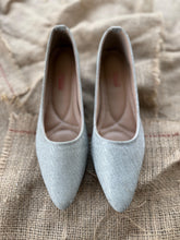 Load image into Gallery viewer, Pointed Dress Heels