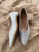 Load image into Gallery viewer, Pointed Dress Heels