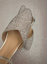 Load image into Gallery viewer, Formal Pointed Heels