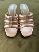 Load image into Gallery viewer, Formal Heels