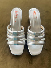Load image into Gallery viewer, Formal Heels