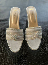 Load image into Gallery viewer, Fancy Heels