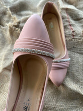 Load image into Gallery viewer, Wedge Heel Court Shoes
