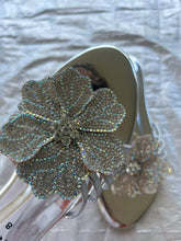 Load image into Gallery viewer, Fancy Floral Slides
