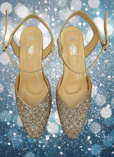 Load image into Gallery viewer, Pointed fancy heels in rose gold
