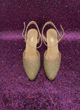 Load image into Gallery viewer, Heels in golden
