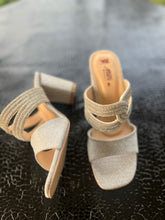 Load image into Gallery viewer, Formal Heels

