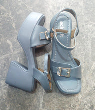 Load image into Gallery viewer, Ladies Casual pu Sandal
