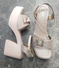 Load image into Gallery viewer, Ladies Casual pu Sandal
