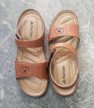 Load image into Gallery viewer, Ladies casual PU Sandle
