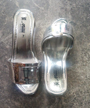 Load image into Gallery viewer, Ladies wedge sole
